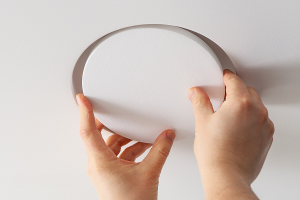 Bouche RONDO design ronde en plâtre avec cône central aimanté